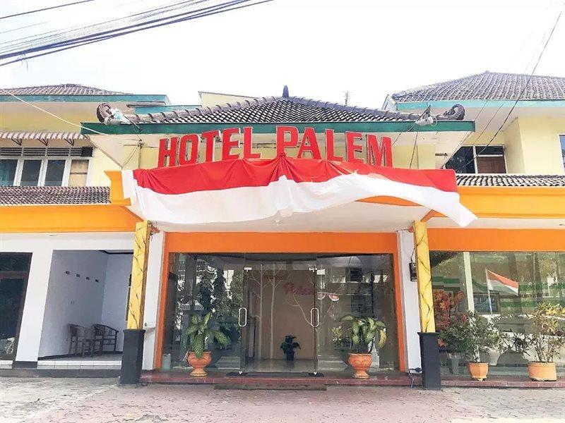 OYO 3956 Hotel Palem 2 Malang Exterior foto