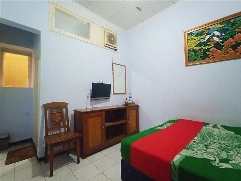 OYO 3956 Hotel Palem 2 Malang Exterior foto