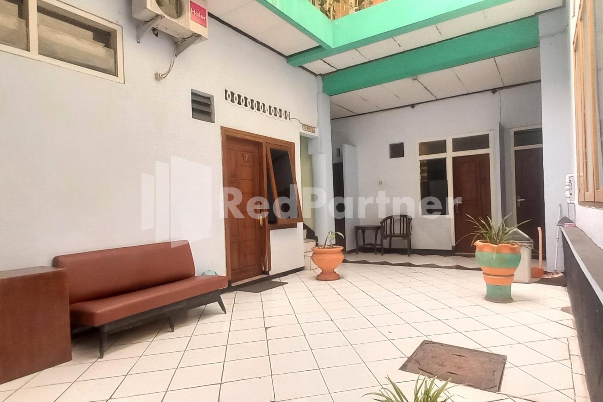 OYO 3956 Hotel Palem 2 Malang Exterior foto